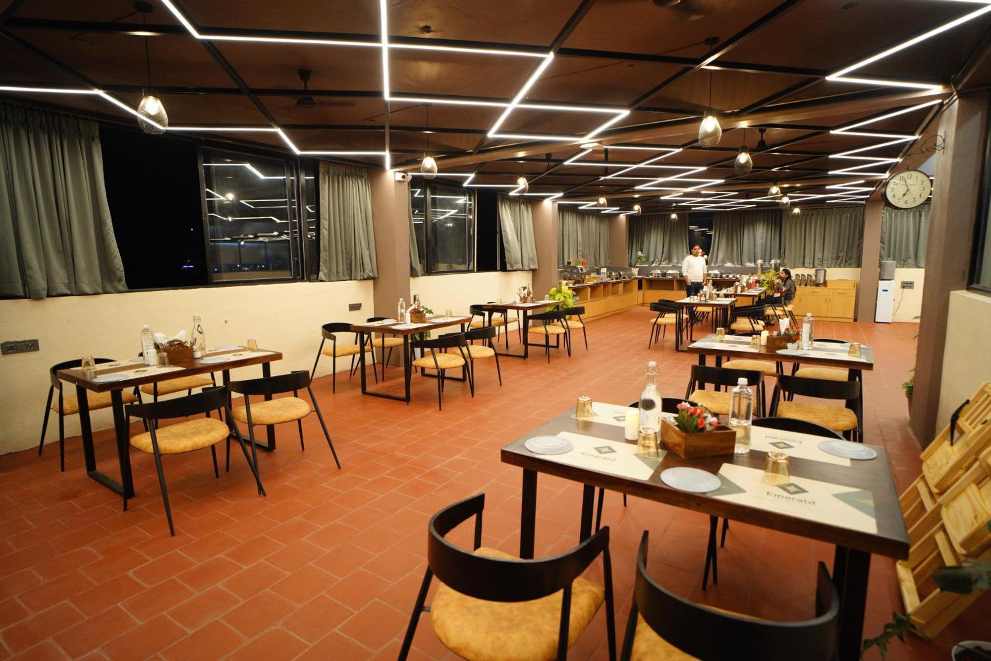 Emerald Urban Comforts Mysore Exterior foto