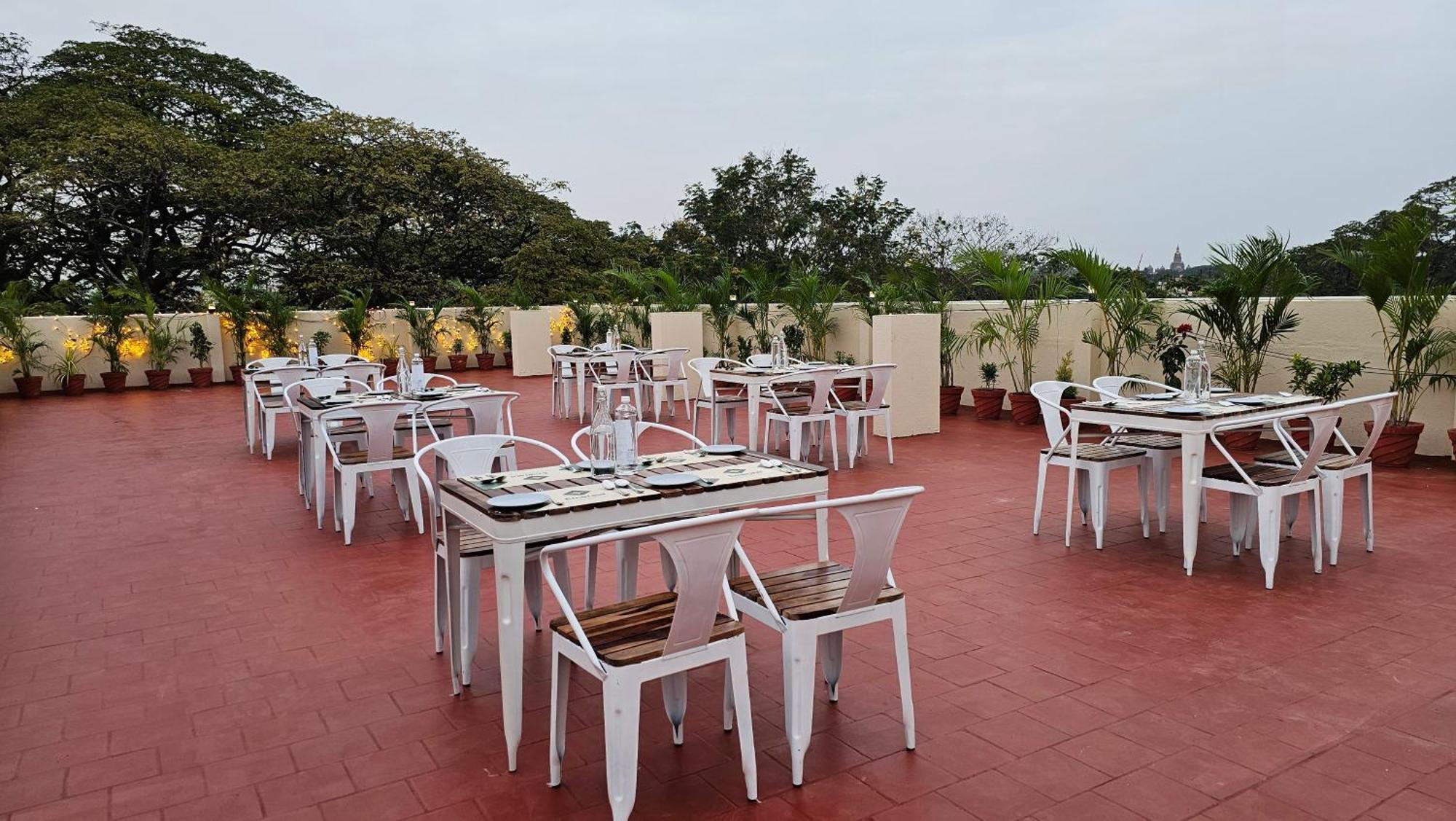 Emerald Urban Comforts Mysore Exterior foto